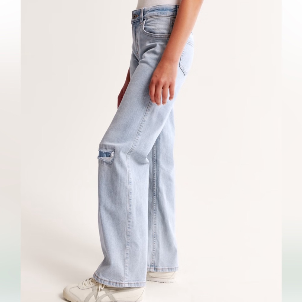 Abercrombie Kids Wide Leg High Rise Jeans Light Wash Size 11/12 Regular - Picture 3 of 12